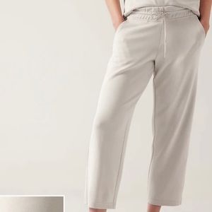 Athleta seasoft crop pant
